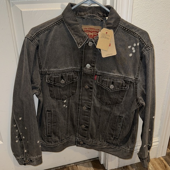 Women’s Levi jacket - Picture 2 of 6